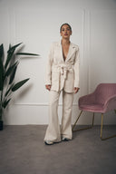 TAILLEUR BEIGE CON FASCIA CHIARO