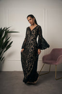 ABITO ELEGANTE IN PIZZO NERO