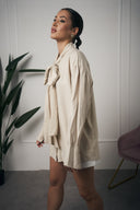 CAMICIA BEIGE FIOCCO