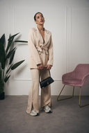 TAILLEUR BEIGE CON FASCIA SCURO