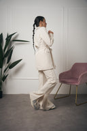 TAILLEUR BEIGE CON FASCIA CHIARO