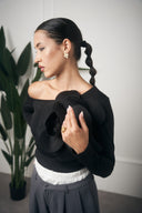 MAGLIA MANICA LUNGA FIORE NERO